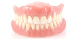 Акриловые зубные протезы