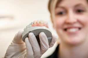 Основные виды протезирования зубов